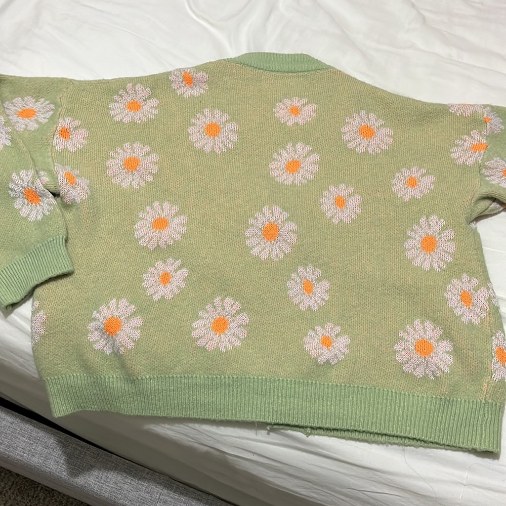Floral Blanket Sweater/ cardigan - Picture 4 of 6